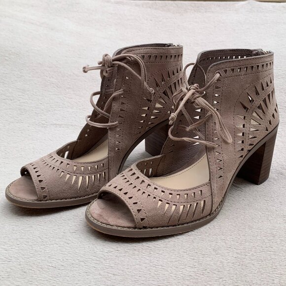 Vince Camuto Tarita Suede Leather Mesh Peep Toe Ankle Booties Sz8 - Picture 4 of 15